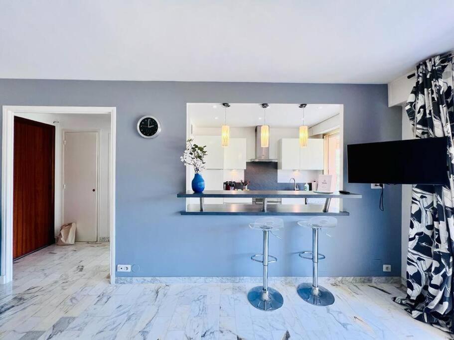 Le Pinede - Apt 4 Prs- Parking - Clim - 500M Plages Antibes Ngoại thất bức ảnh